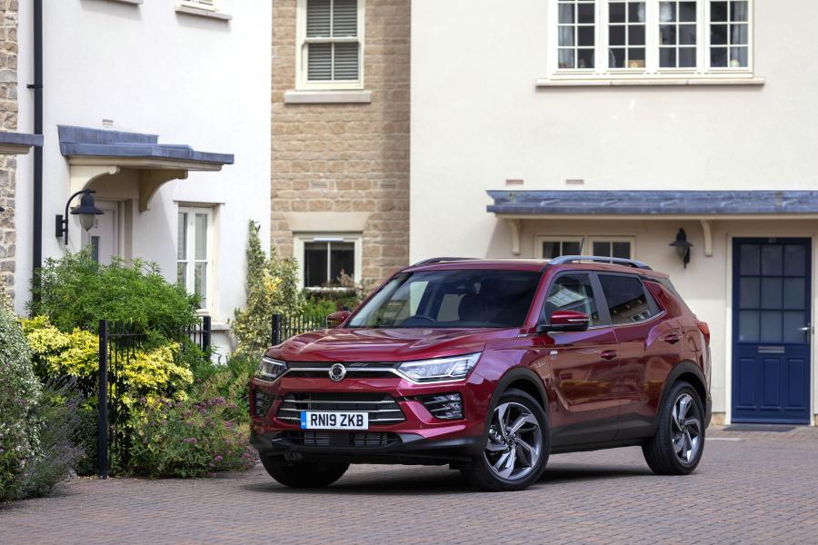 SsangYong Korando Ultimate (C300) 2019 года  (UK) (фото 11 из 28)